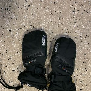 kids snow gloves